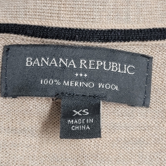 Banana Republic Factory Merino Wool V- Neck Cardigan Size xs. - Picture 8 of 11